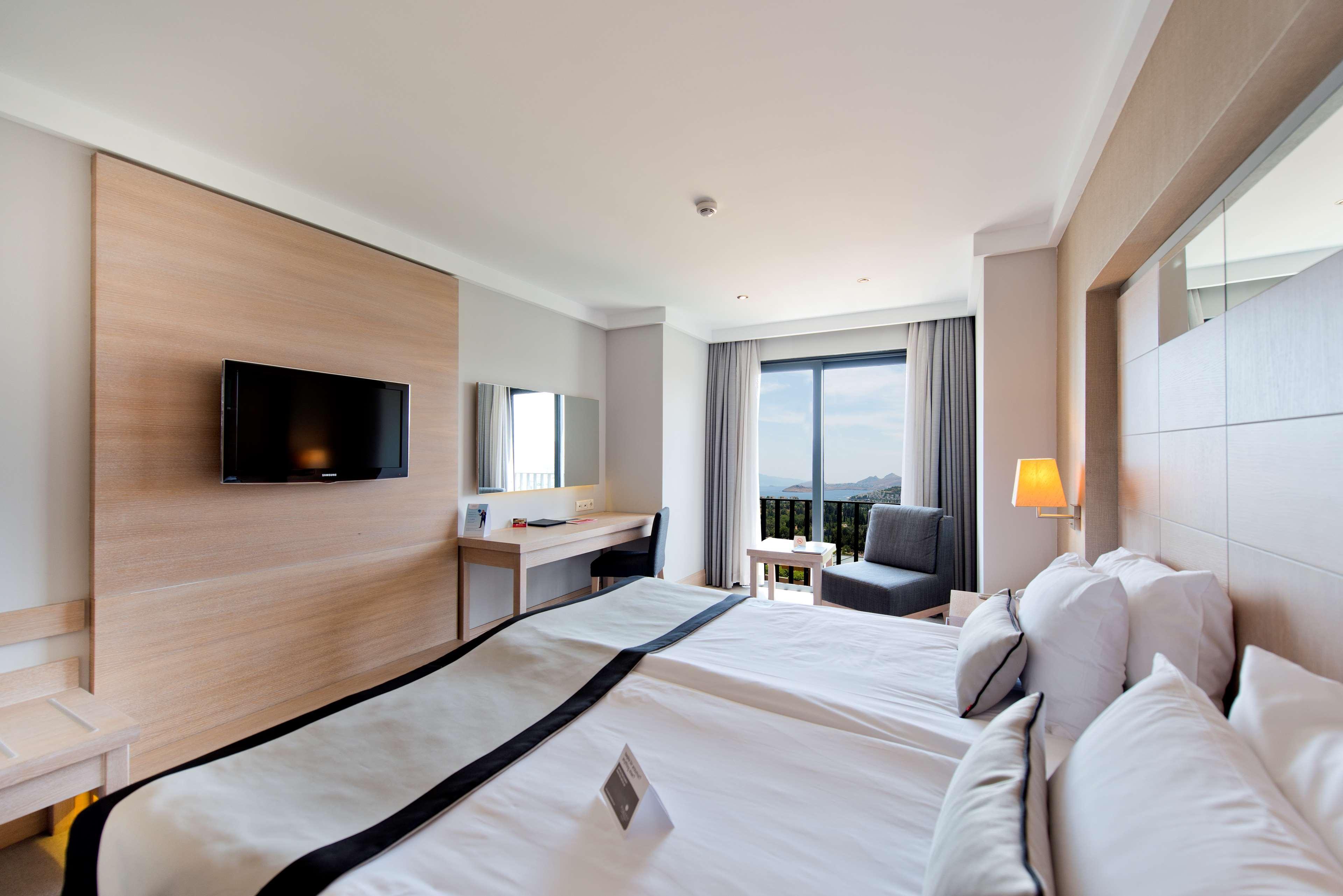 ביטז Ramada Resort By Wyndham Bodrum מראה חיצוני תמונה