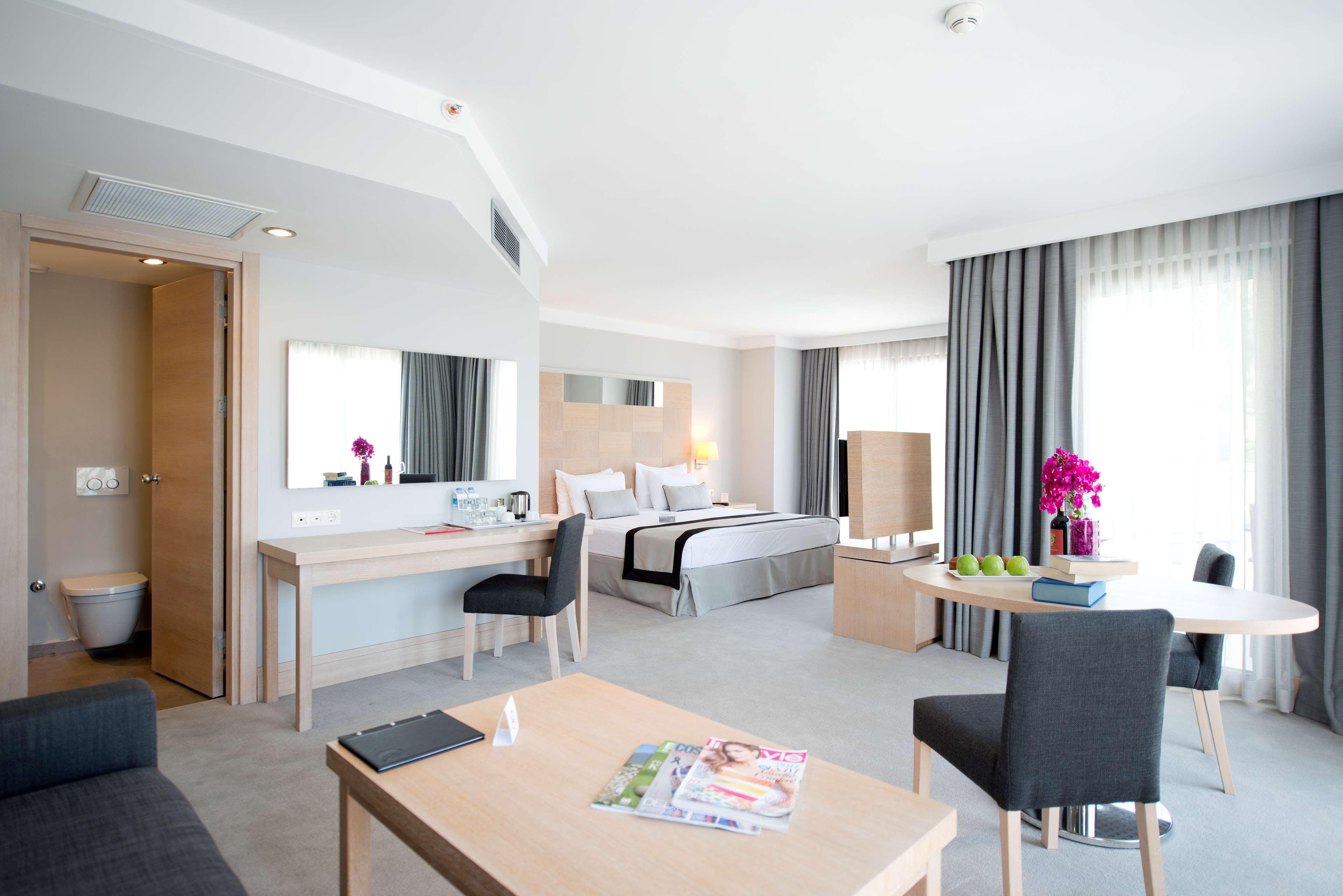 ביטז Ramada Resort By Wyndham Bodrum מראה חיצוני תמונה