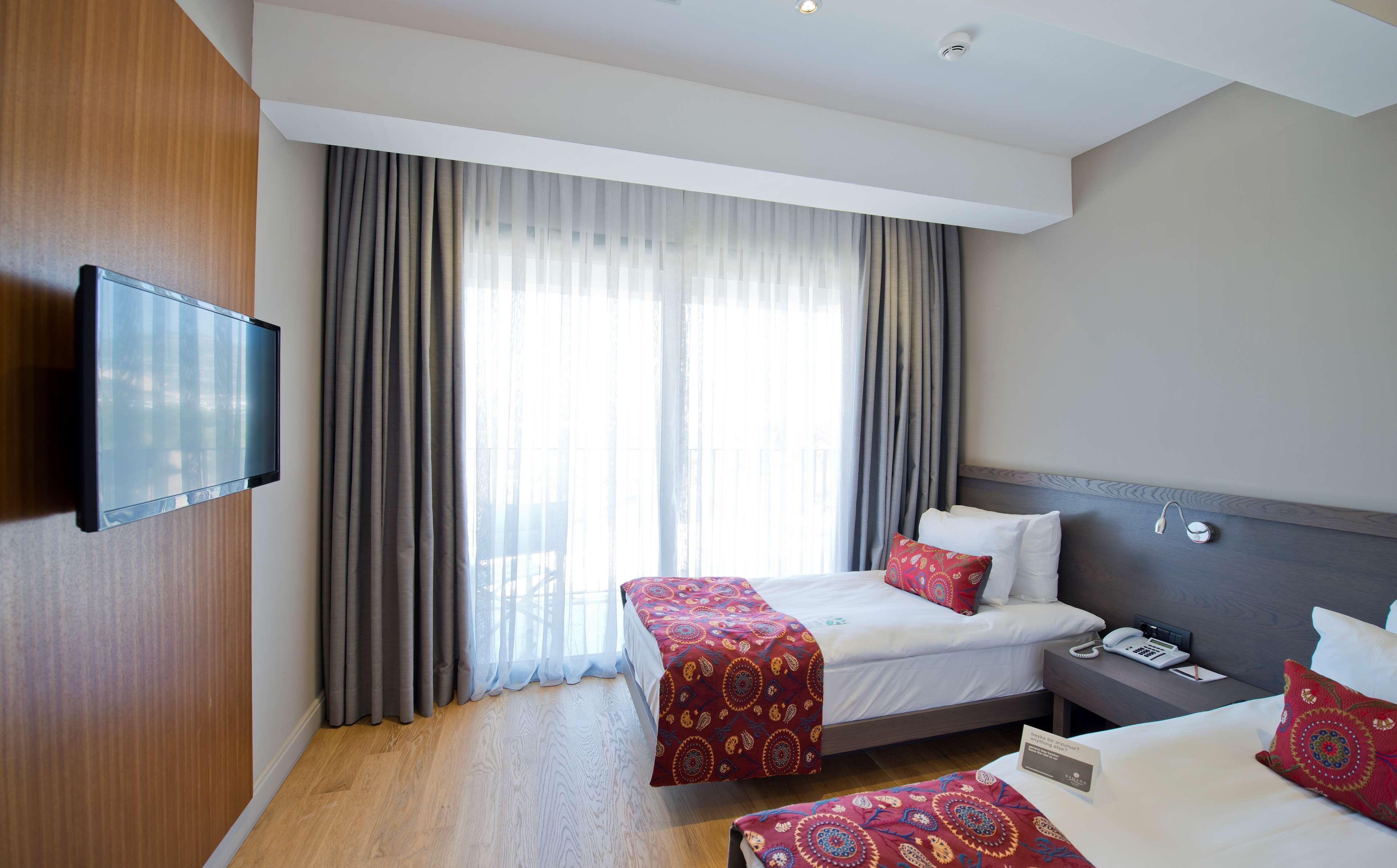 ביטז Ramada Resort By Wyndham Bodrum מראה חיצוני תמונה